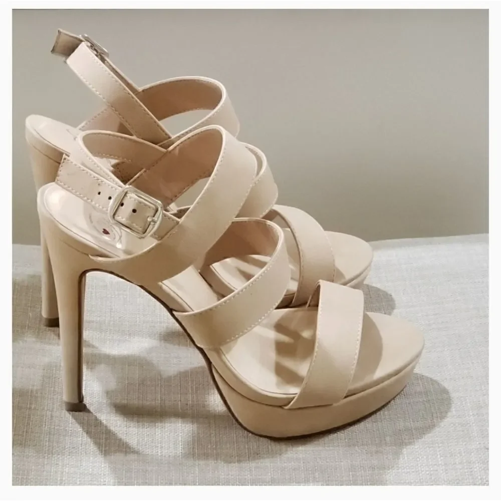 Sexy nude strapy heels